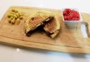 Kavurmalı Bazlama Tost Tarifi